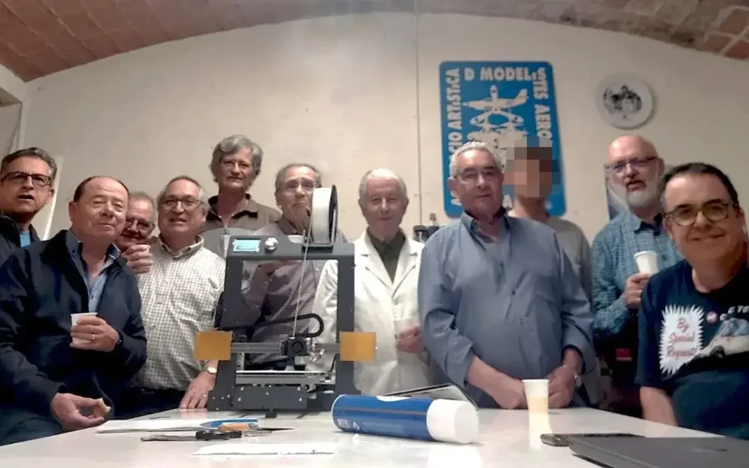 Taller amb impresora 3D per modelistes navals